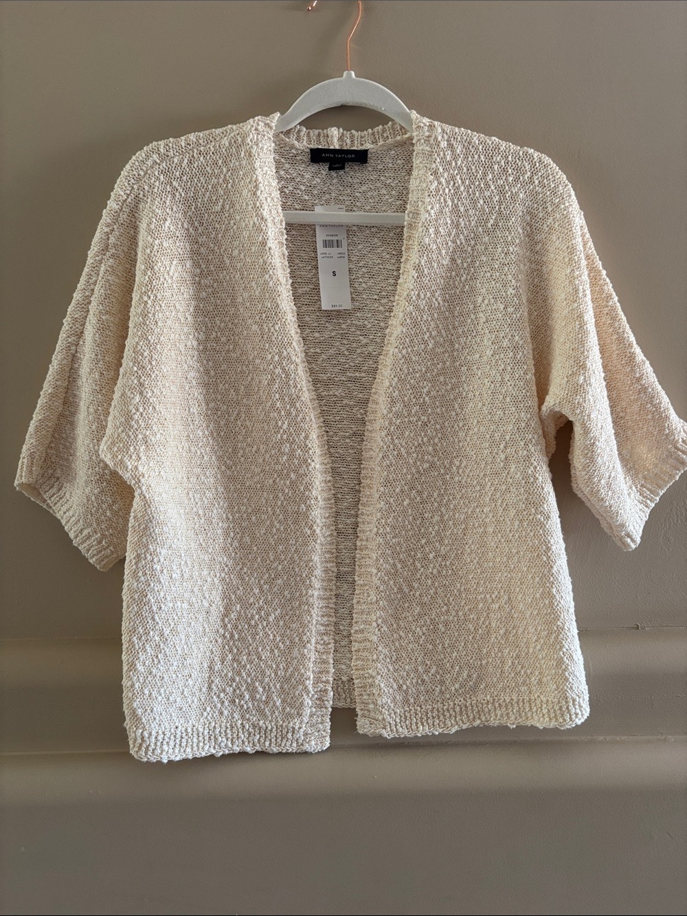 Ann Taylor Texturred Ooen Cardigan. Yellow/White. Size Small. NWT.
